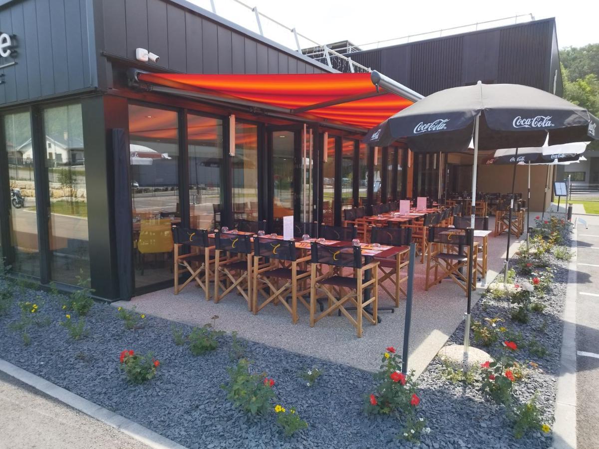 Hotel Restaurant Akena Molinges - La Brocatelle 圣克洛德 外观 照片