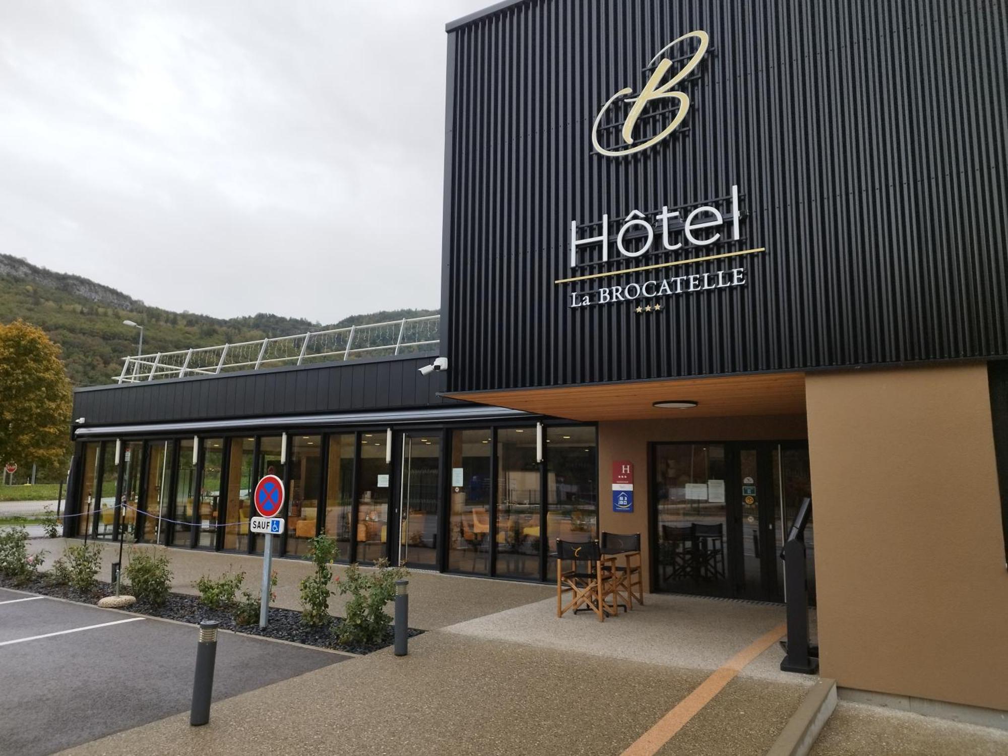 Hotel Restaurant Akena Molinges - La Brocatelle 圣克洛德 外观 照片